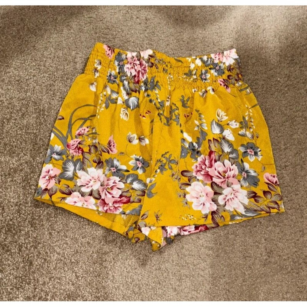 High Waisted shorts